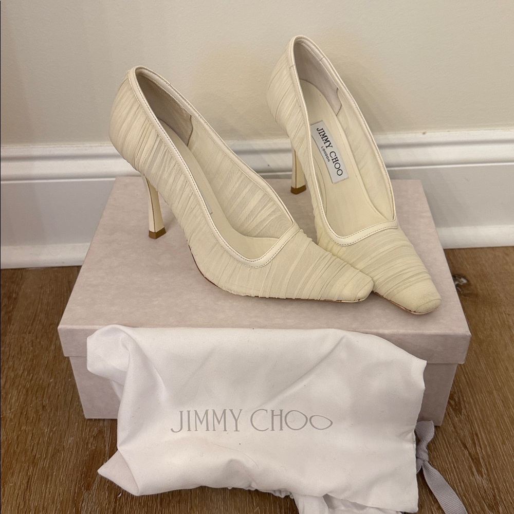 Jimmy Choo Lotta 100 Ivory Tulle and Nappa Pumps - Size 37